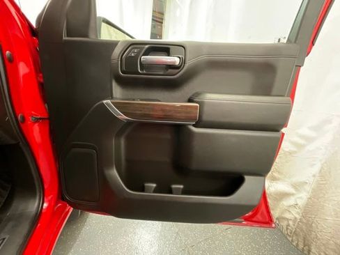 Used 2021 Chevrolet Silverado 1500 LT AWD/4WD image 22