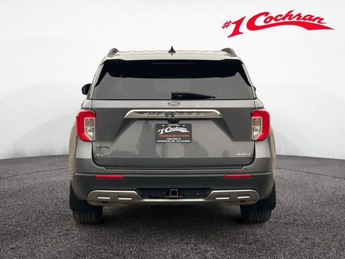 Used 2022 Ford Explorer XLT w/ Equipment Group 202A AWD/4WD image 27