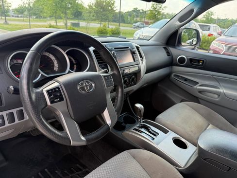 Used 2013 Toyota Tacoma 2WD Double Cab w/ SR5 Pkg image 11