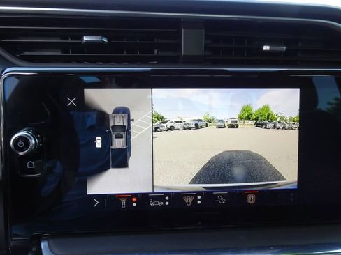 Used 2024 GMC Sierra 2500 Denali Ultimate AWD/4WD image 25