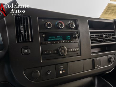 Used 2016 Chevrolet Express 2500 image 14