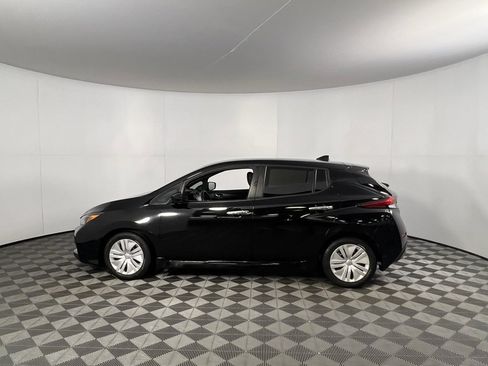 Used 2023 Nissan Leaf S image 9