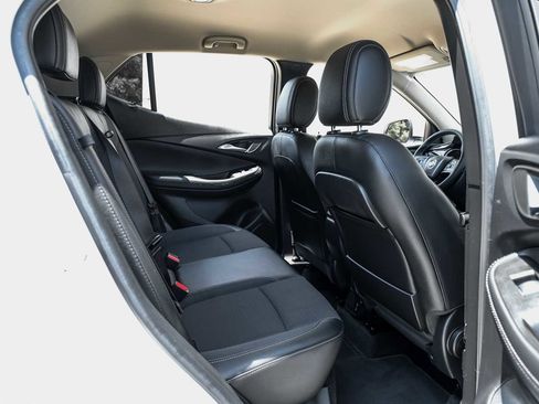 Used 2022 Buick Encore GX Select w/ Sport Touring Package FWD image 37