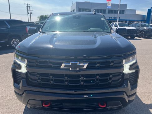 Used 2023 Chevrolet Silverado 1500 RST AWD/4WD image 2