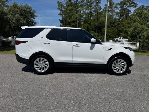 Used 2022 Land Rover Discovery S AWD/4WD image 7