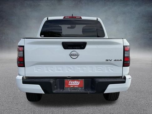 Used 2024 Nissan Frontier SV AWD/4WD image 5