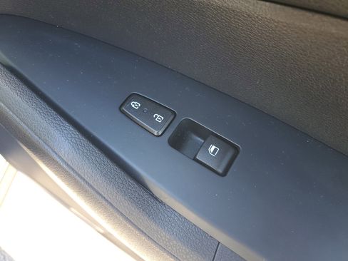 Certified 2024 Kia Sportage LX image 10