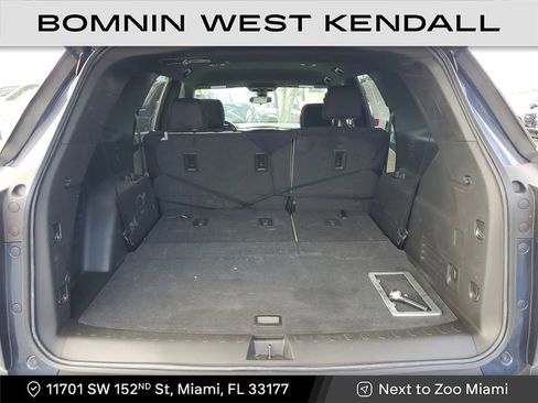 Used 2022 Chevrolet Traverse LS image 12