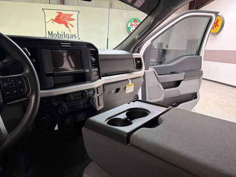 Used 2025 Ford F250 XLT w/ FX4 Off-Road Package AWD/4WD image 27