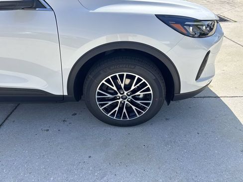 New 2025 Ford Escape SE w/ PHEV Premium Package FWD image 27