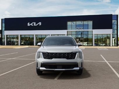 New 2026 Kia Sorento S w/ S Panoramic Sunroof Package