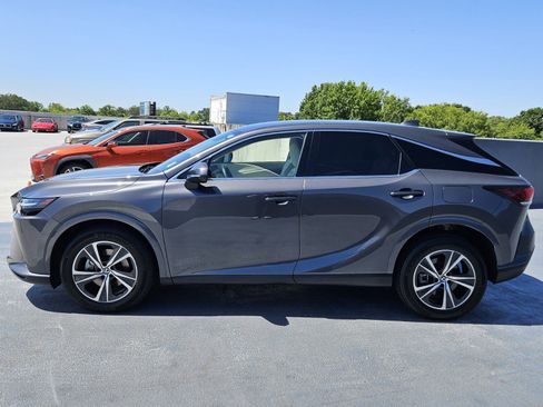 Used 2024 Lexus RX 350 FWD w/ Technology Package image 2