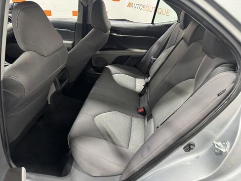 Used 2022 Toyota Camry LE image 15
