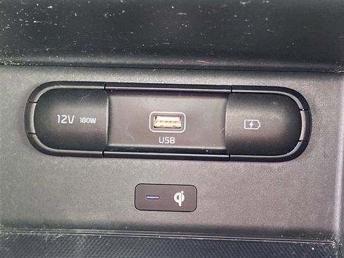 Certified 2022 Kia Telluride S image 16