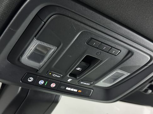 Used 2021 Chevrolet Silverado 3500 High Country image 19