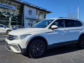 Certified 2024 Volkswagen Tiguan SE video 1