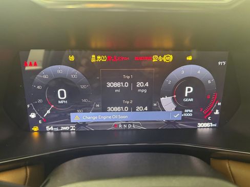 Used 2025 GMC Canyon AT4 w/ Technology Plus Package AWD/4WD image 4