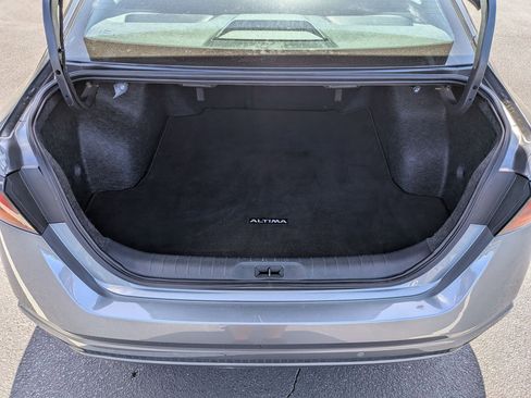 Used 2025 Nissan Altima 2.5 SV image 27