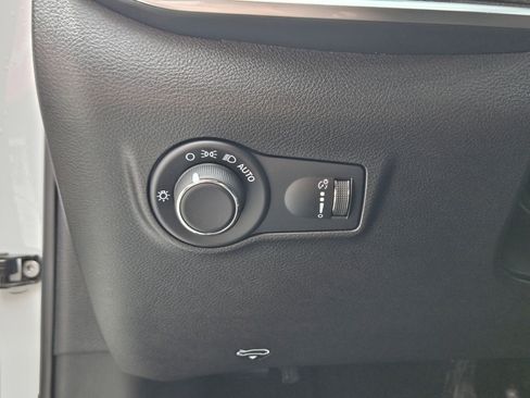 Used 2025 Jeep Compass Sport AWD/4WD image 20