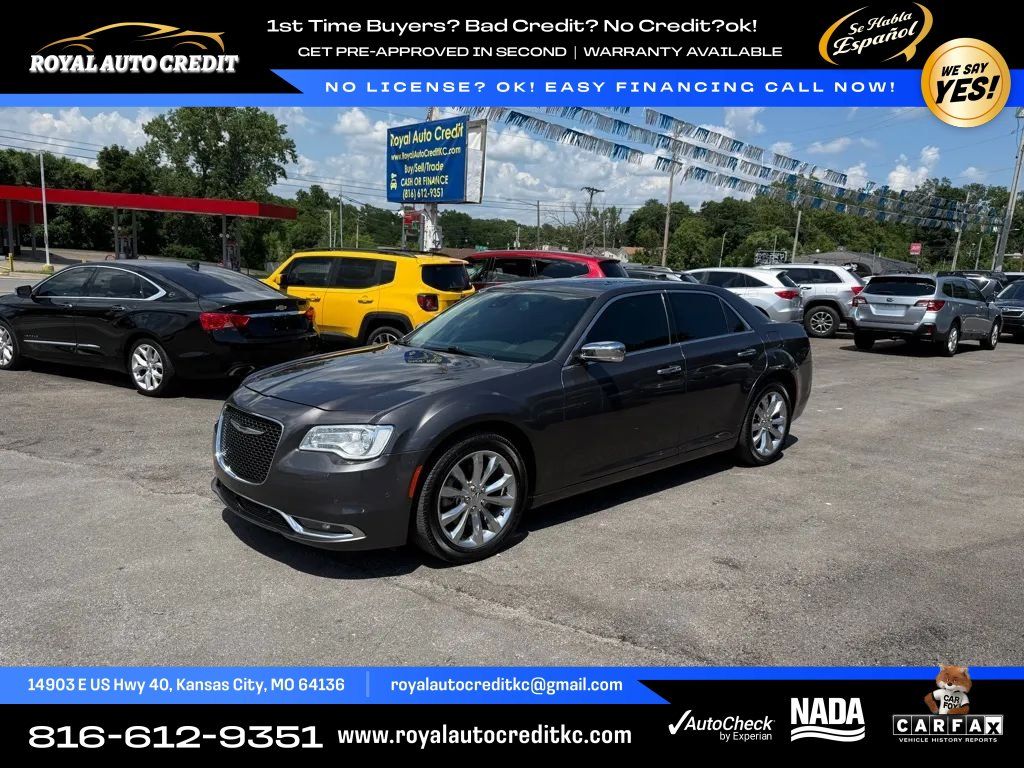 Used 2017 Chrysler 300 C w/ Safetytec Plus Group AWD/4WD image 3