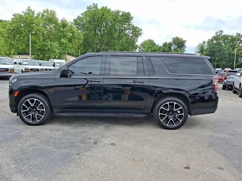 Used 2021 Chevrolet Suburban RST AWD/4WD image 8