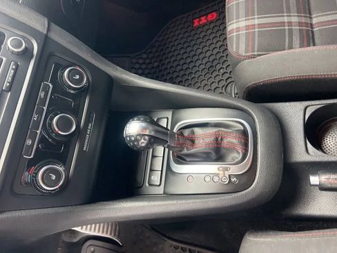 Used 2014 Volkswagen GTI Wolfsburg Edition image 34