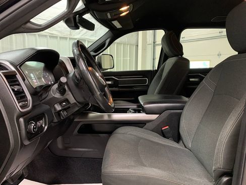 Used 2019 RAM 2500 Big Horn w/ Night Edition AWD/4WD image 16