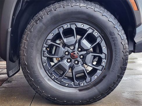 Used 2023 Nissan Frontier PRO-4X w/ Pro-4X Premium Package image 4