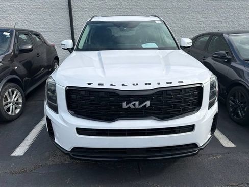 Used 2022 Kia Telluride EX w/ EX Premium Package AWD/4WD image 2
