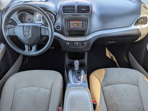 Used 2015 Dodge Journey SXT w/ Flexible Seating Group image 5