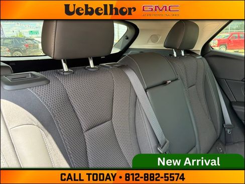 Used 2023 Buick Envision Preferred FWD image 5