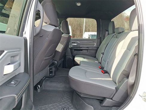 Used 2022 RAM 3500 Big Horn image 10