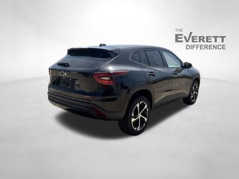 New 2026 Chevrolet Trax RS w/ Driver Confidence Package FWD image 7