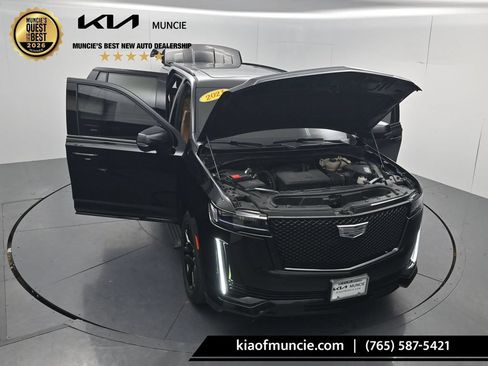 Used 2021 Cadillac Escalade Sport w/ Driver Assist Tech Package AWD/4WD image 63