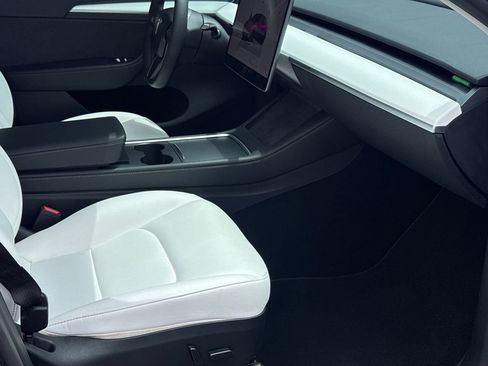 Used 2023 Tesla Model Y Performance AWD/4WD image 12