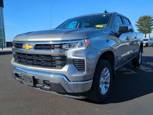 Used 2023 Chevrolet Silverado 1500 LT image 8