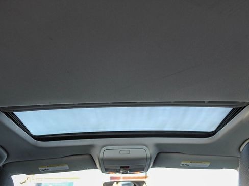 Used 2017 Volkswagen Jetta SE image 16