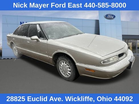 Used 1997 Oldsmobile 88 Royale LS image 1