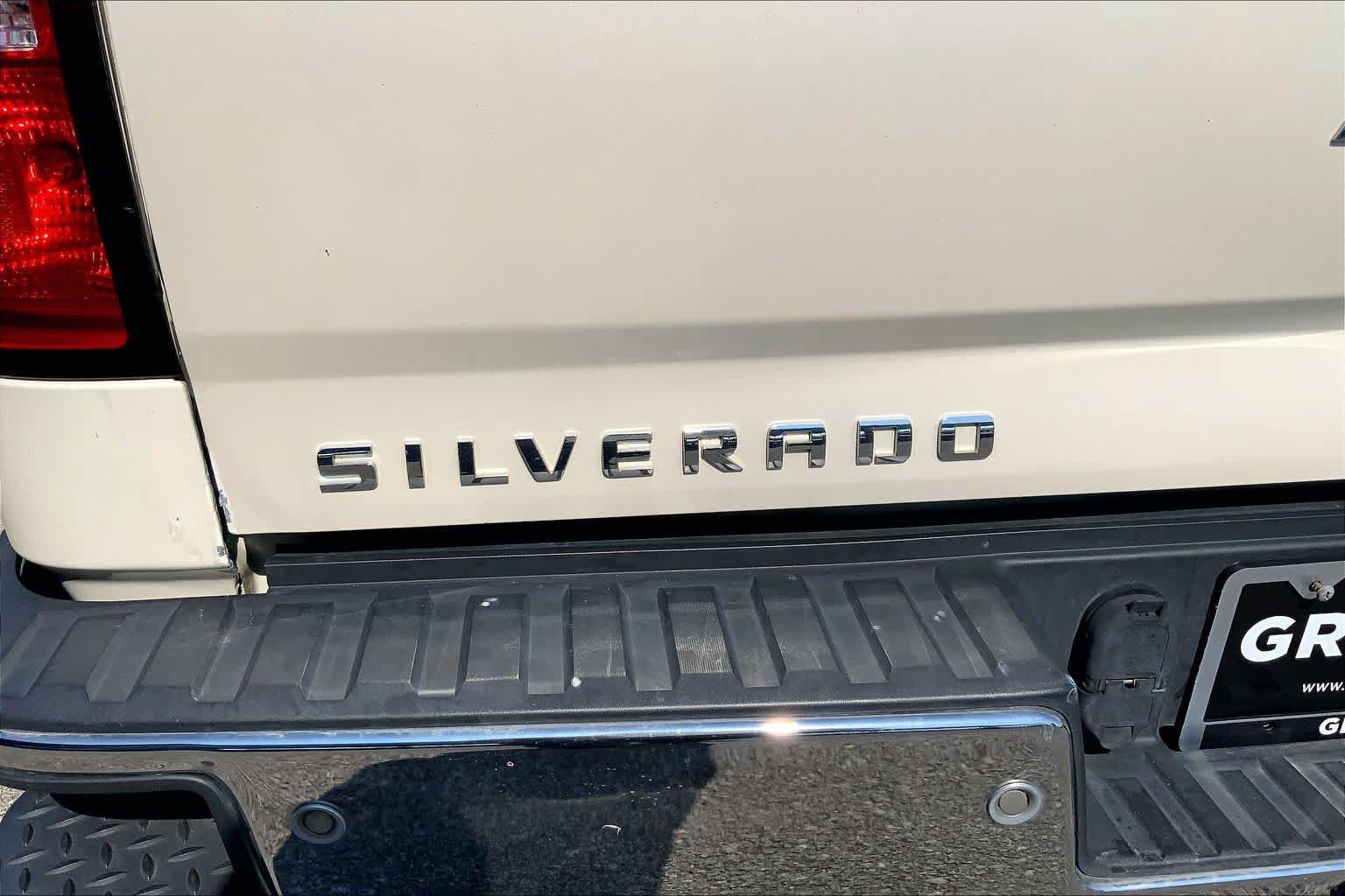 Used 2014 Chevrolet Silverado 1500 LTZ Z71 w/ LTZ Plus Package AWD/4WD image 9
