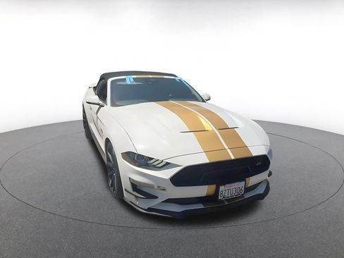 Used 2022 Ford Mustang GT Premium w/ GT Performance Package RWD image 3
