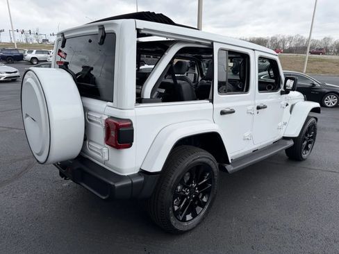 Used 2022 Jeep Wrangler Unlimited Sahara 4xe w/ Cold Weather Group image 3