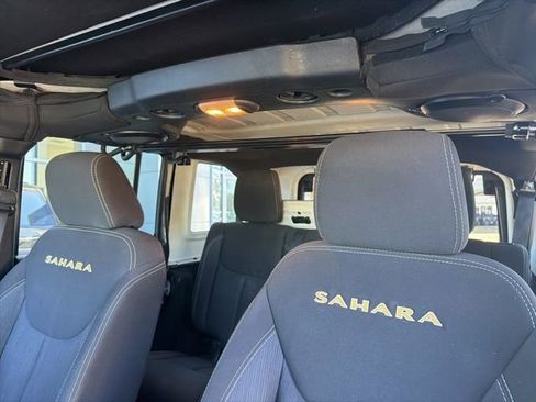 Used 2014 Jeep Wrangler Unlimited Sahara w/ Max Tow Package image 23