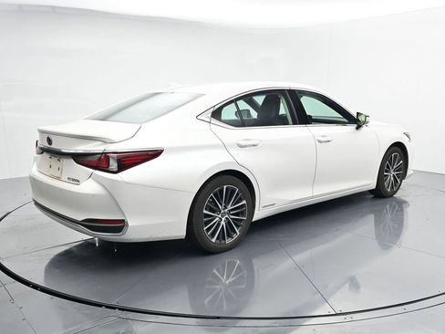 Used 2022 Lexus ES 300h w/ Premium Package FWD image 8