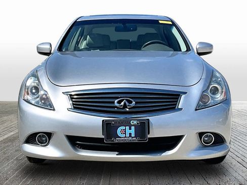 Used 2011 INFINITI G37 x Sedan w/ Premium Pkg AWD/4WD image 2