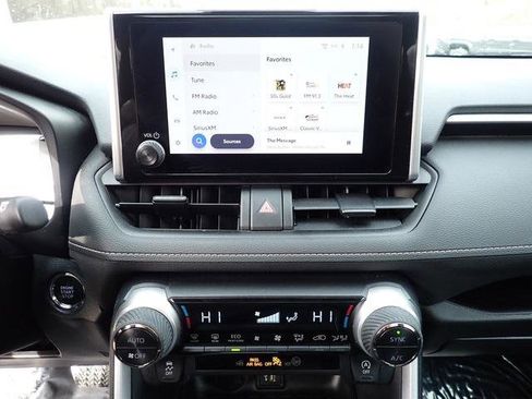 Certified 2023 Toyota RAV4 XLE image 28