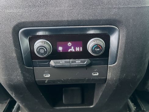 Used 2021 Chevrolet Tahoe RST image 16