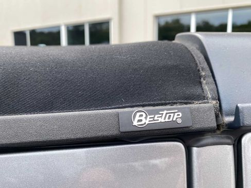 Used 2021 Jeep Wrangler Unlimited Rubicon AWD/4WD image 38