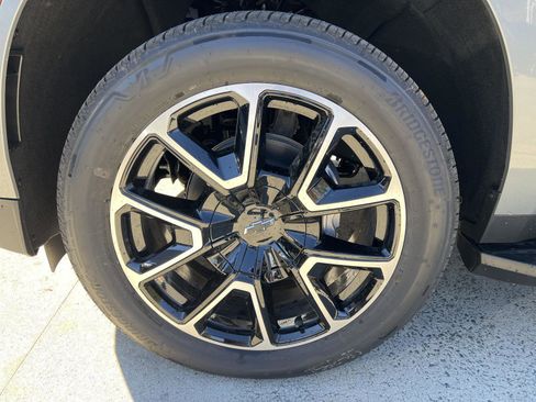 New 2026 Chevrolet Suburban RST w/ Comfort Package image 30