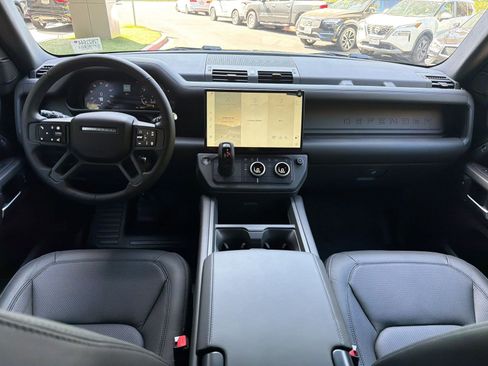 New 2026 Land Rover Defender 130 X-Dynamic SE AWD/4WD image 17