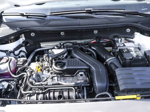 Used 2025 Volkswagen Taos S image 37